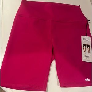 Alo high waist 7” biker shorts NEW